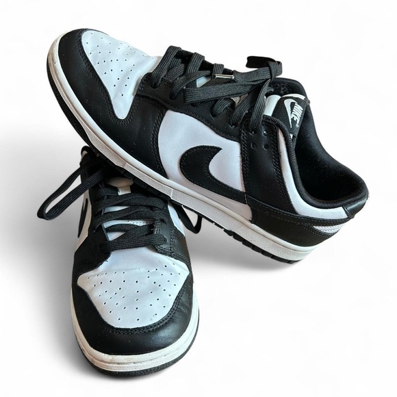 Nike Dunk Low Men’s 9.5 – Black /White Classic - Picture 1 of 9